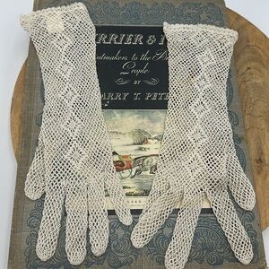 Vintage 1942 Currier and Ives Book and Lace Gloves